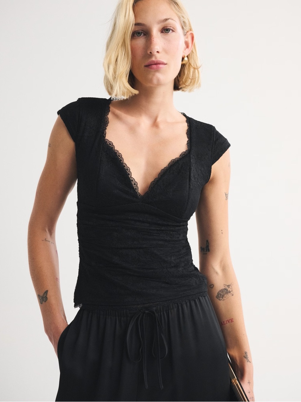 Abercrombie & Fitch Black Lace V-Neck Cap Sleeve Top